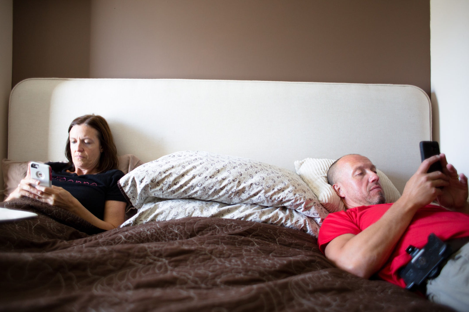 Global rise of potential health hazards caused by blue light-induced circadian disruption in modern aging societies